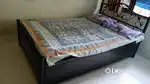 Bed (wrought iron hydraulic pushup)