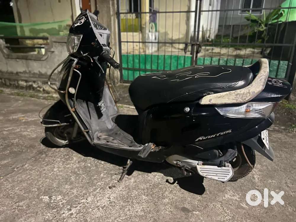 Well maintained Aviator scooter on sale