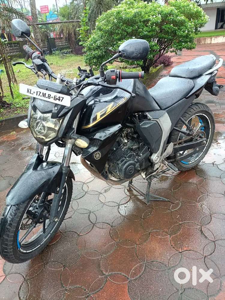 Yamaha FZs