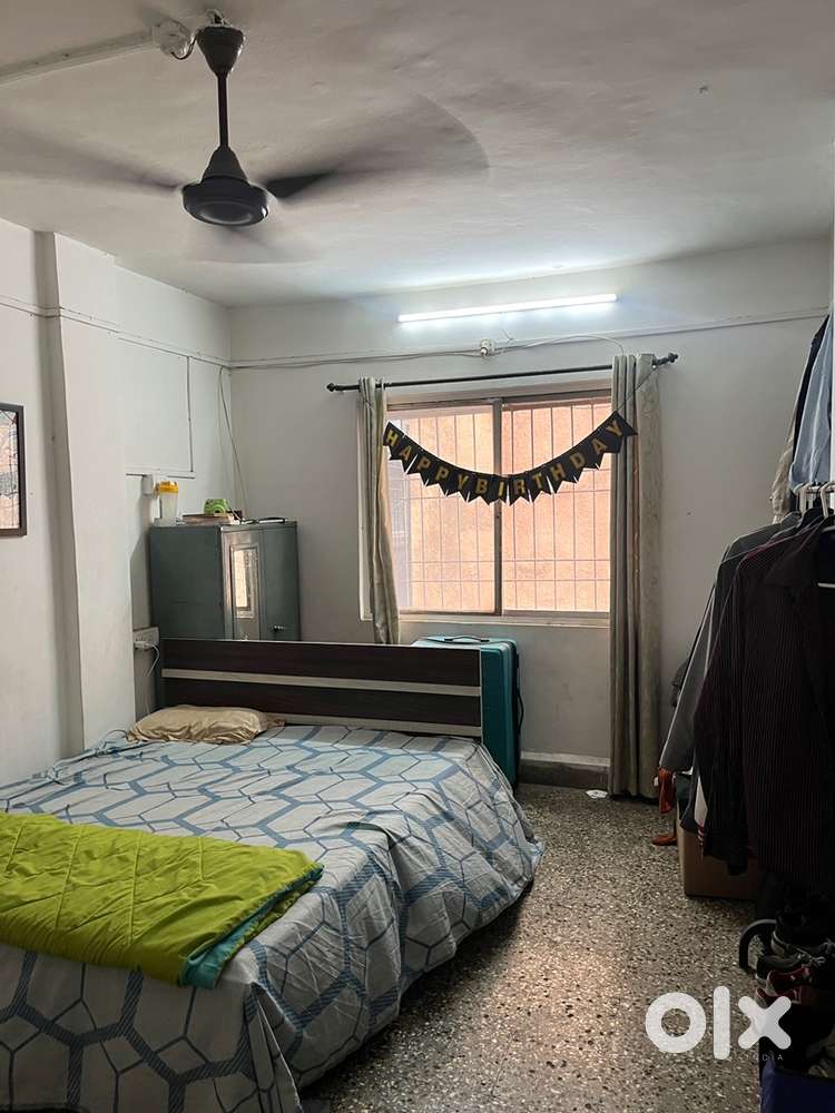 2 Male flatmate required
