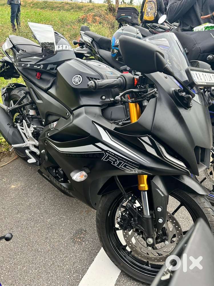 Yamaha R15 v4