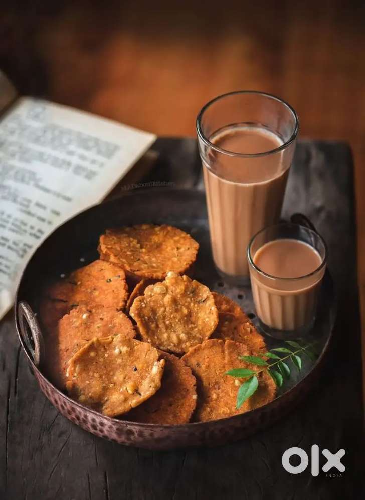 छोटी चाय नाश्ते की दुकान पर नाश्ते बनाने वाले की जरूरत है