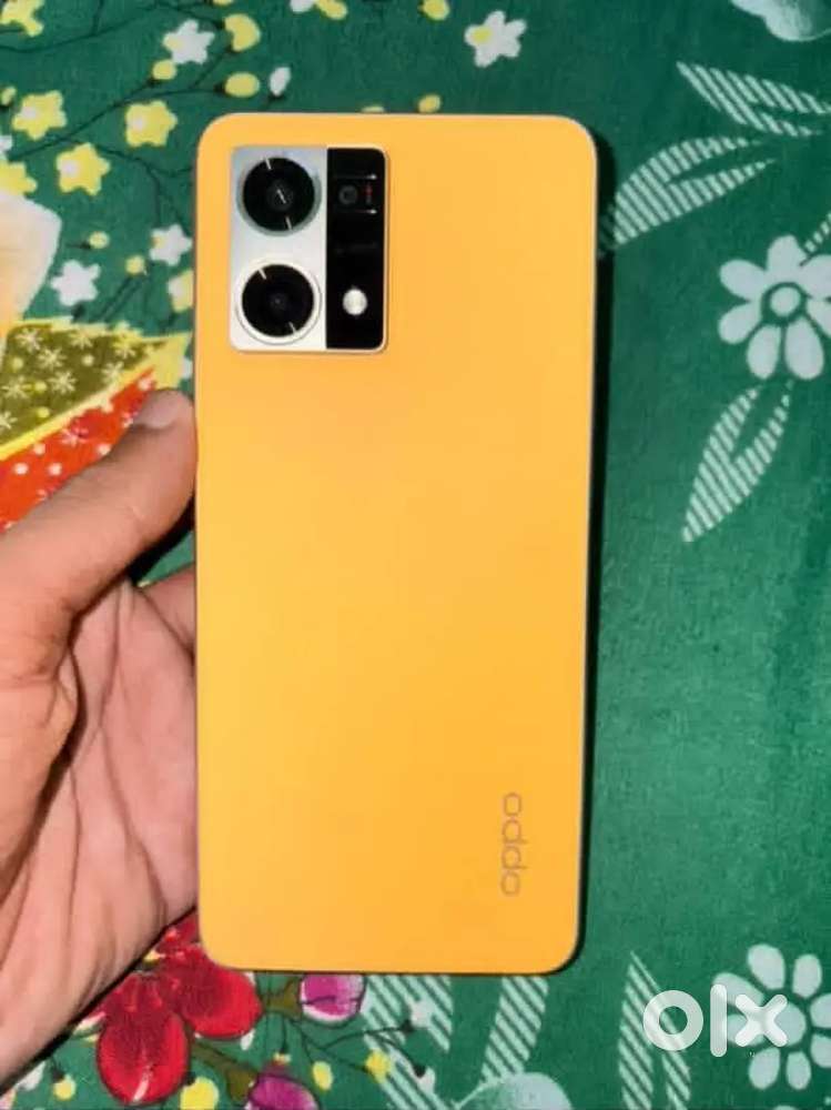 Top notch quality with no scratches on the body top camera quality