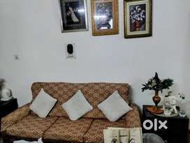 5 seater sofa with cushions and sofa covers in excellent condition