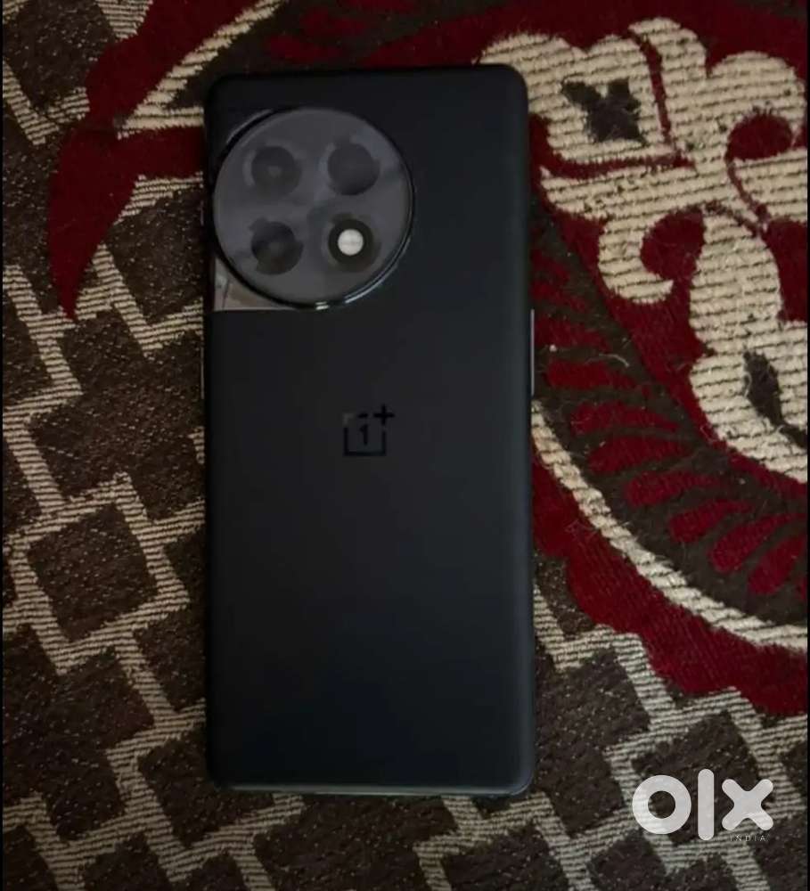 One plus 11 r