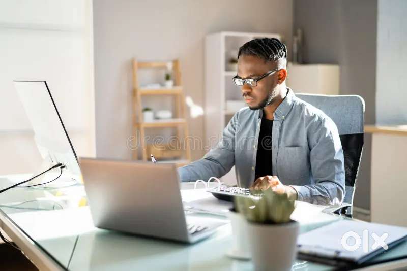 Office accountant full time should know English