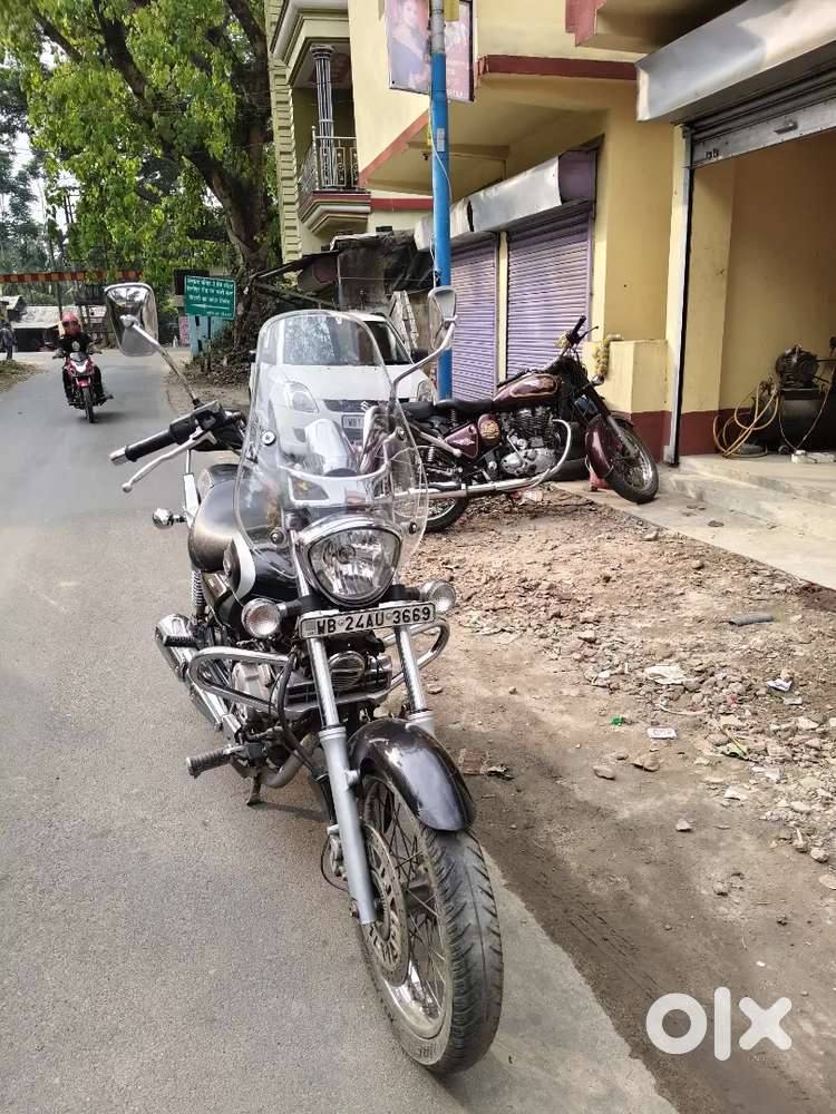 Like new avenger cruise 220