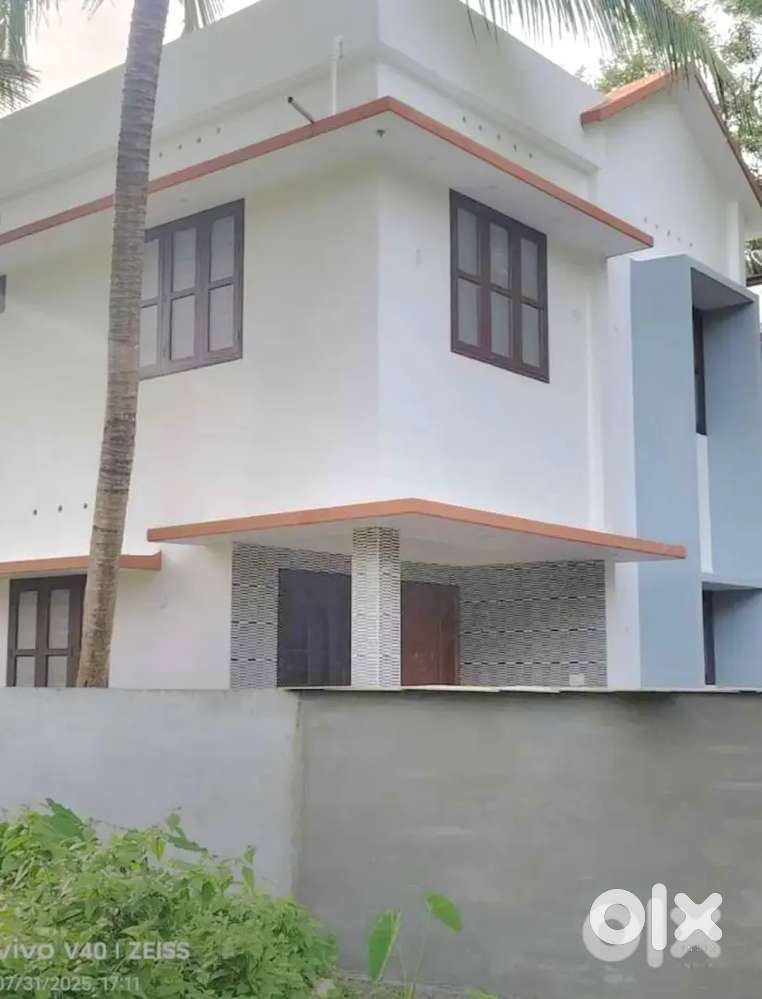 6 സെന്റ് 3 bhk 49 ലക്ഷം ചേർത്തല ടൌൺ