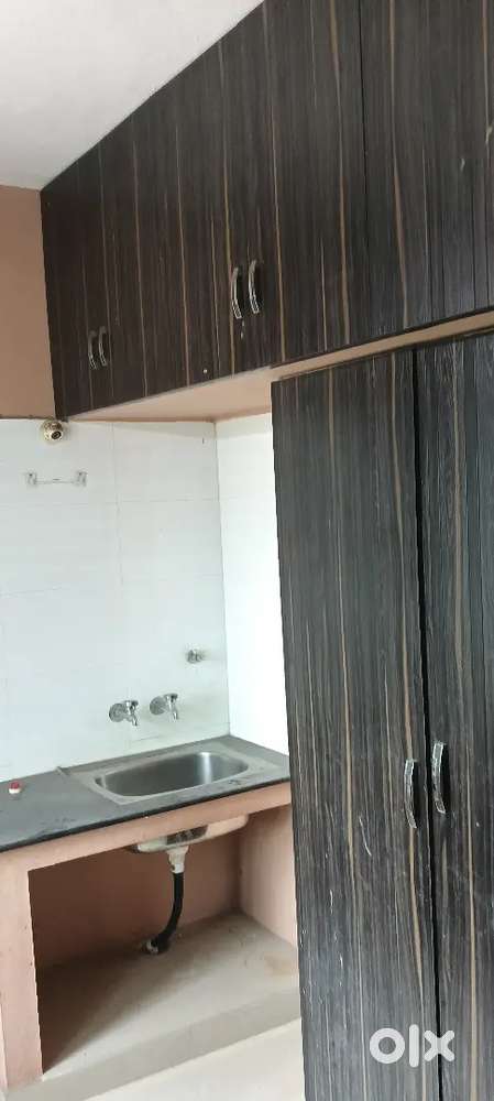 2 bed room/1 pooja room/ 1 dinning room