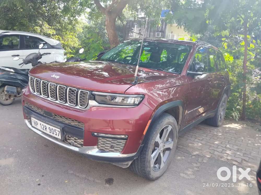 Jeep Grand Cherokee 2022 Petrol Well Maintained