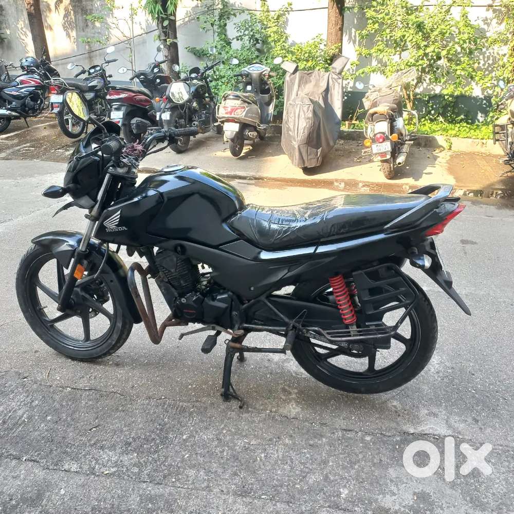 Honda LIVO in Excellent Condition and Well Maintained.Only direct deal