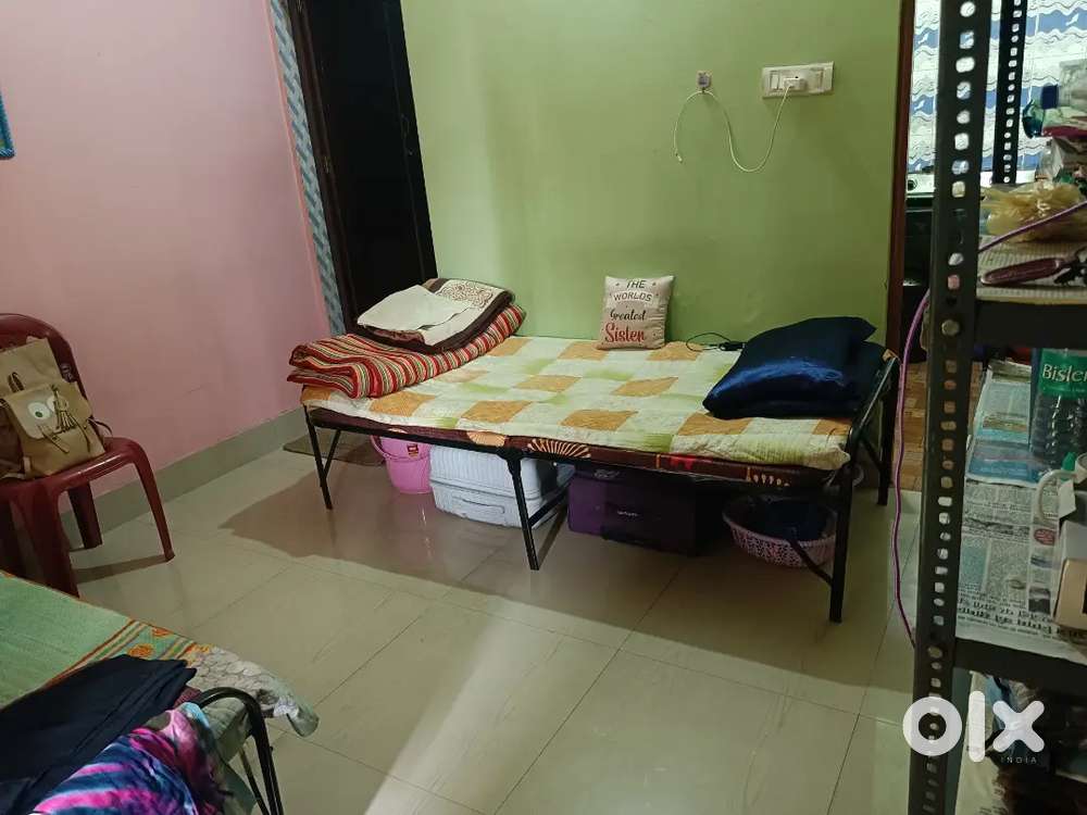 Need a descent girl  roommate