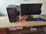 टॉप कानडीसन  ओरेजनल L G मॉनिटर