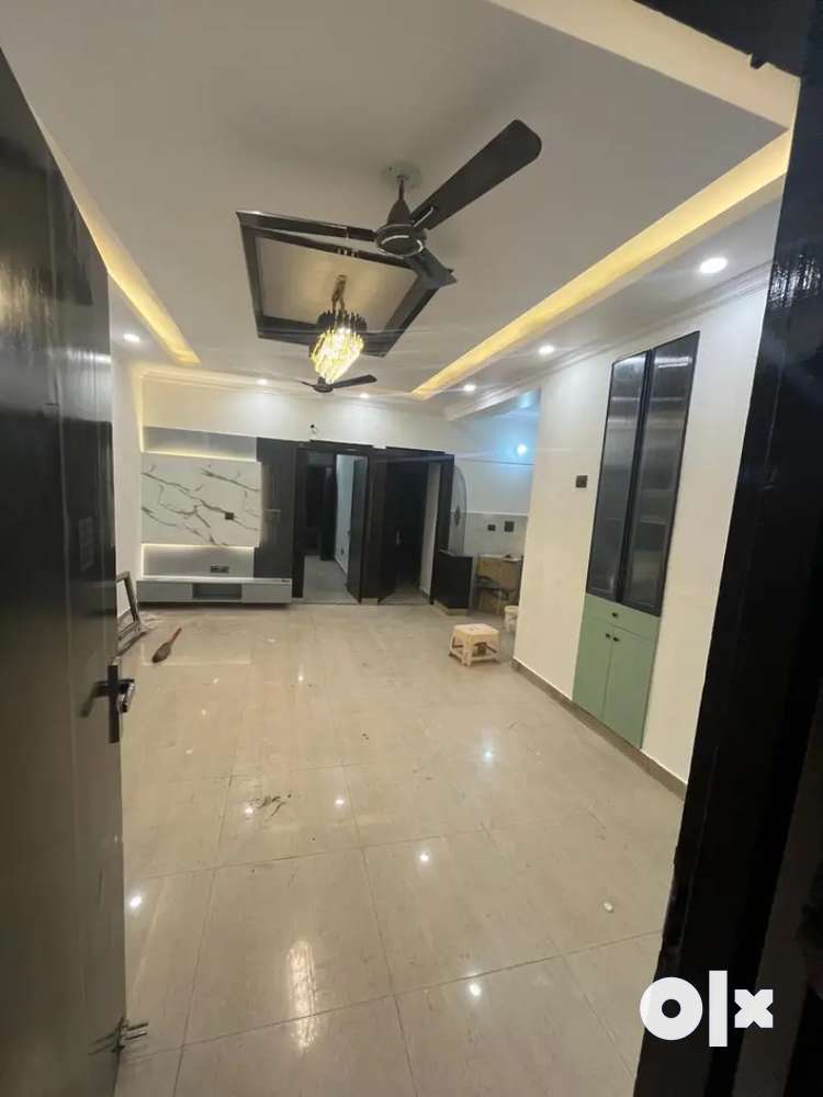 3 BHK with lift parking Vaishali sector 3