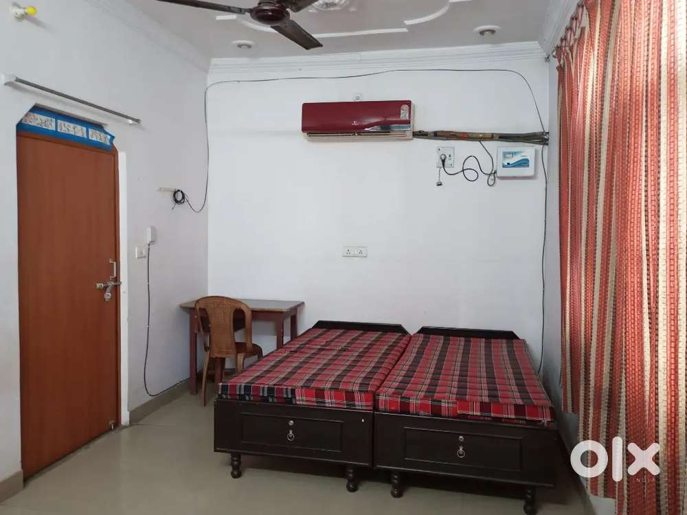 Upasana girls PG Alambagh, Lucknow.
