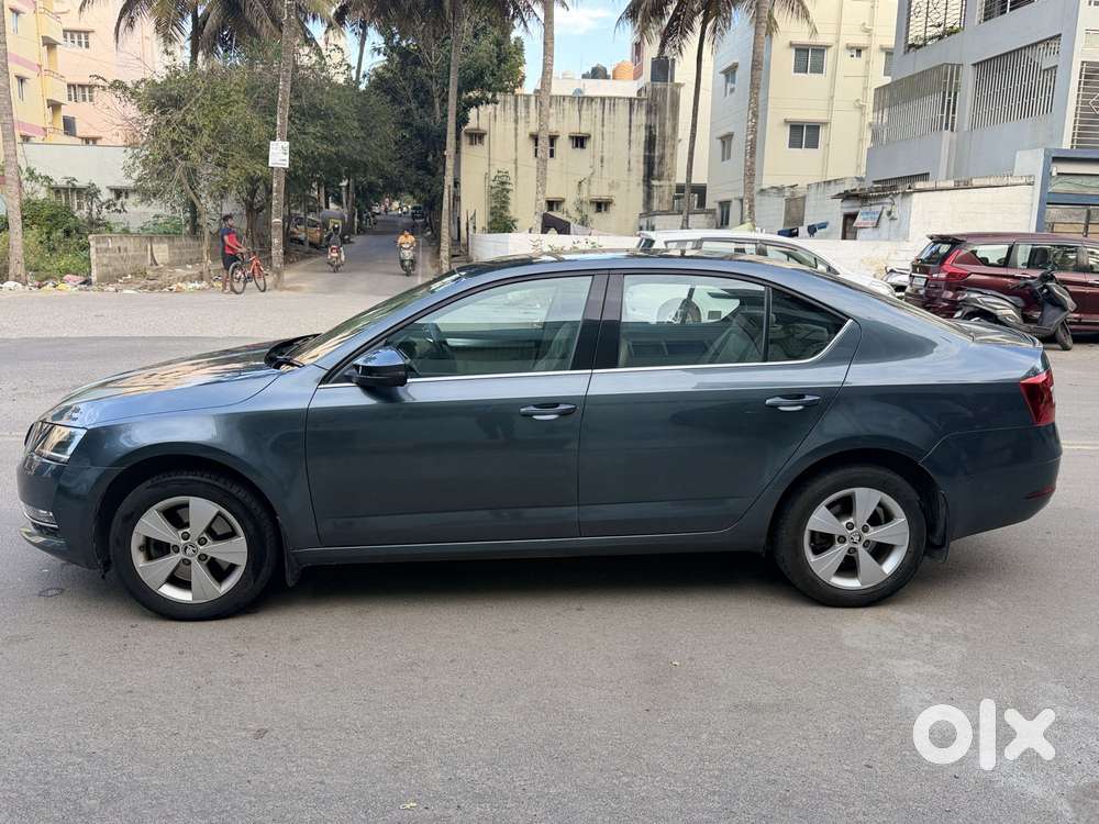Skoda Octavia 1.8 TSI AT Style, 2018, Petrol