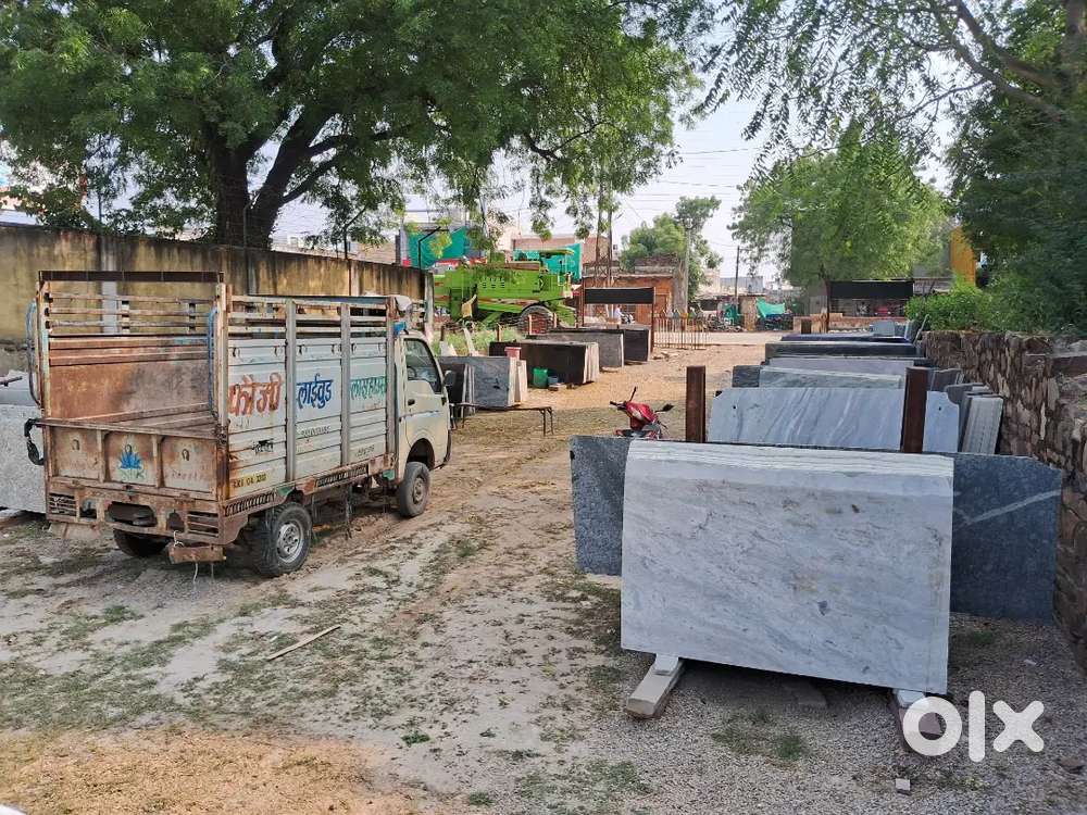 40 x 100 sq. Ft. commercial plot on main road near State Warehouse