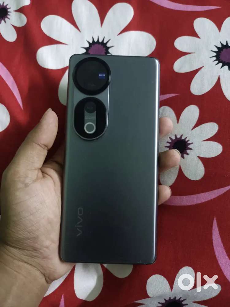 Vivo v40 pro