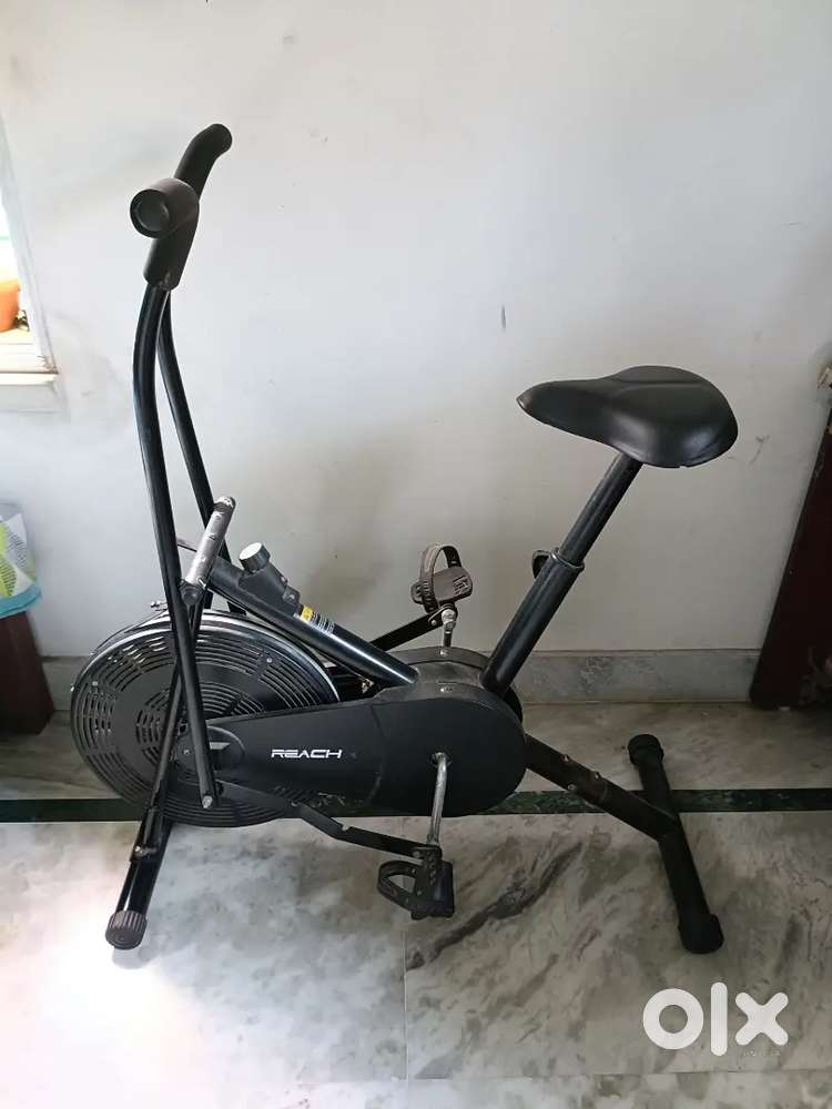 Air bike excercise cycle (Brand - Reach) 60% off /  Like brand new /