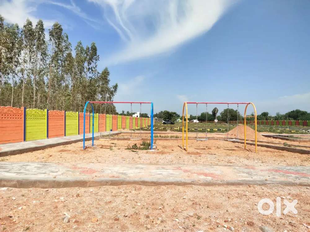 Independent plots available near keeranur bus stand