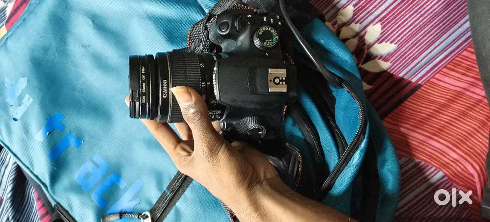 Cannon 1300D