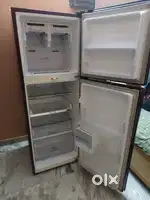 SAMSUNG REFRIGERATOR