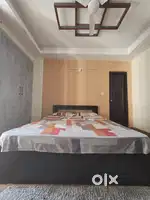 Used Queen Bed with Mattress – Solimo Aquilla + Sleepsutraa, Noida