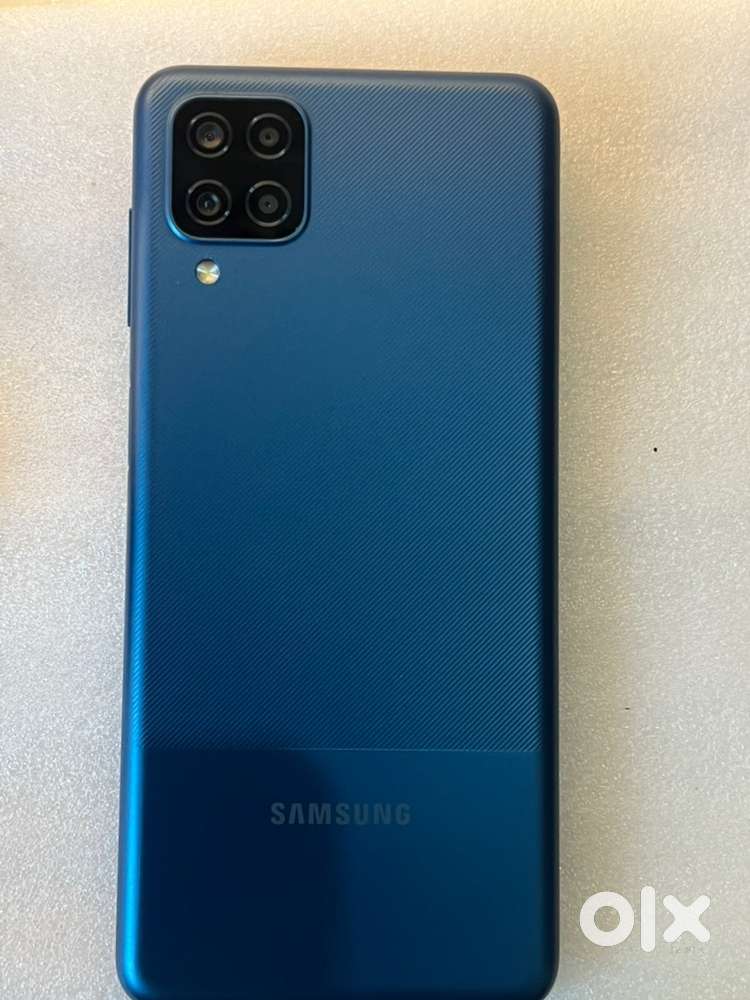 Samsung M12