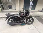 Honda Shine with smooth Engine