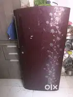 Good condition fridge with minor issue