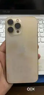 Selling my 7 month old iphone 13 pro max with bill and Box.
