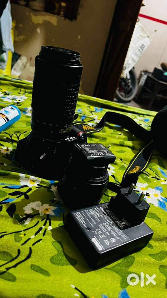 DSLR NICON 5600 D