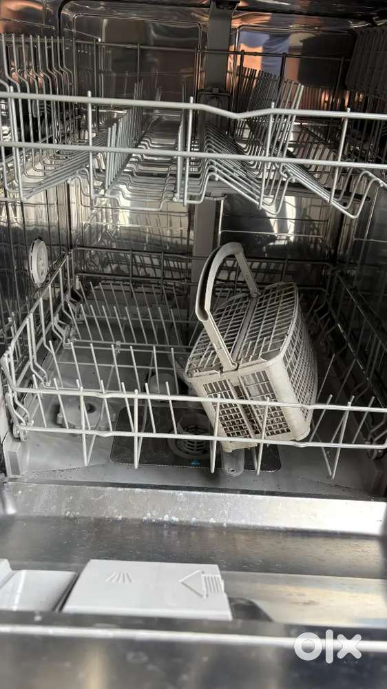 Simens Dishwasher free standing