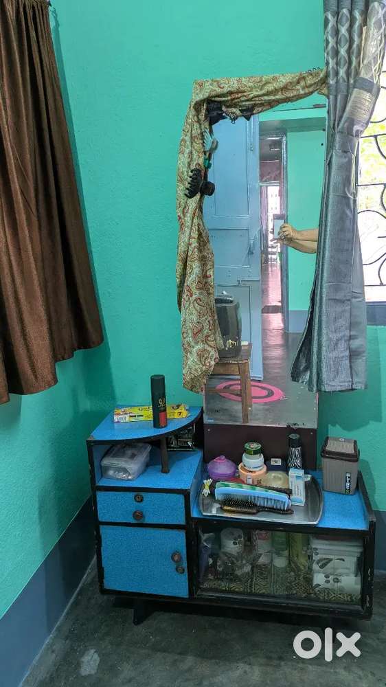 Selling furniture