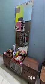 Dressing table