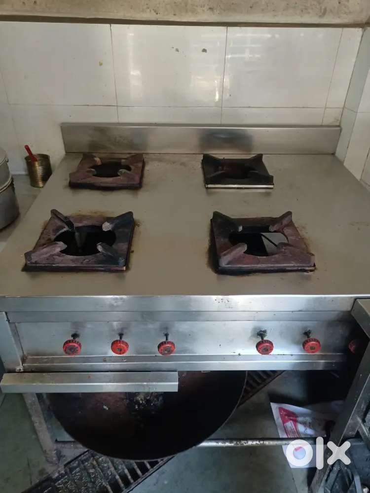4 Burner Gas Oven for Rs 35000
