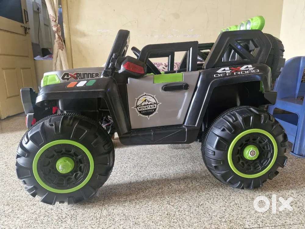 Toy car, no problem charging remote control mobile control