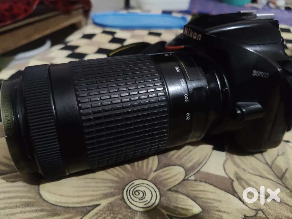 Nikon DSLR D3500