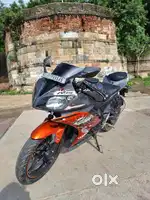 Yamaha r15 v2