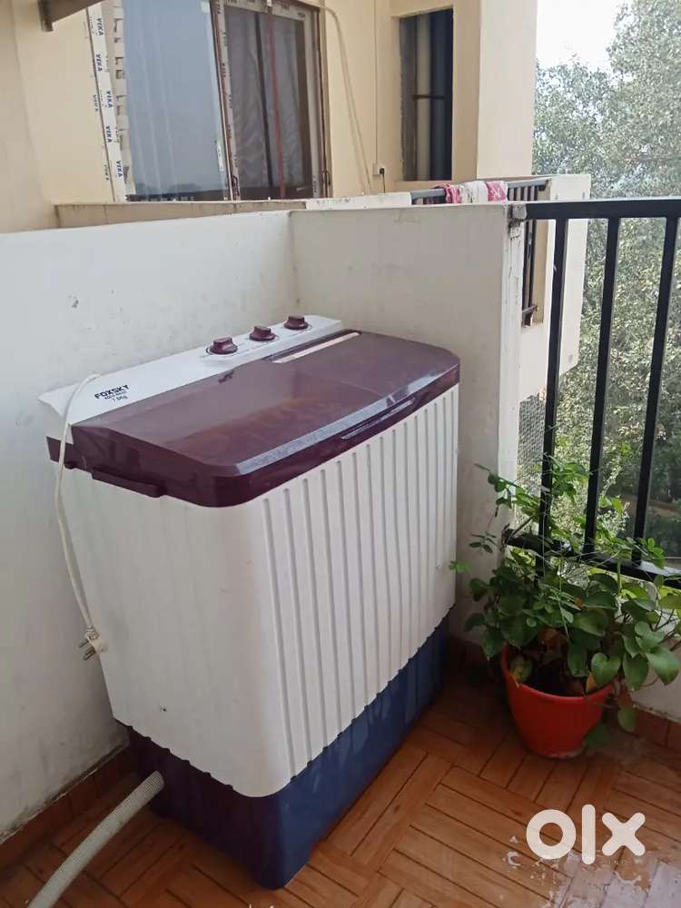 Washing machine plus single bed