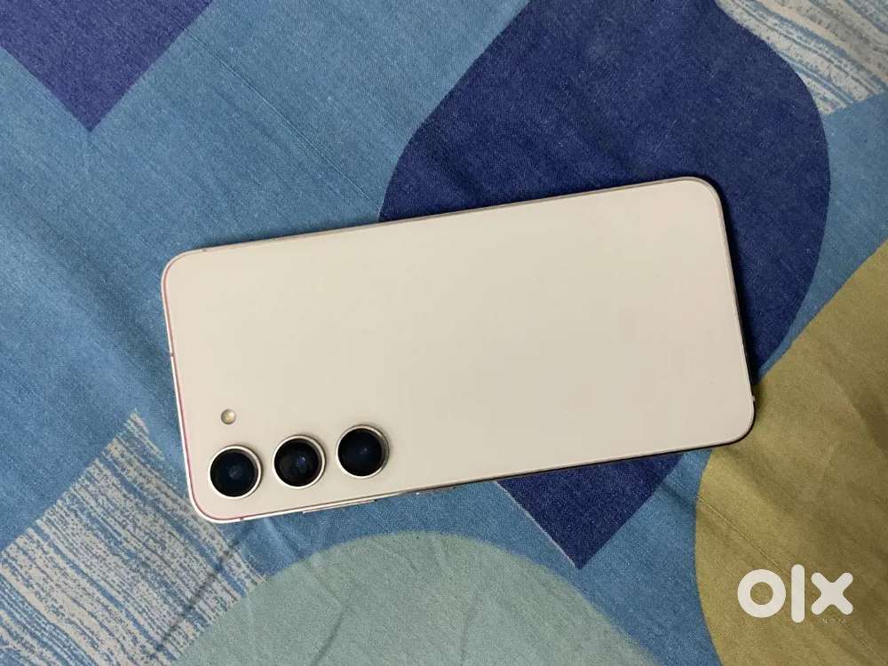 Samsung s23 mint condition