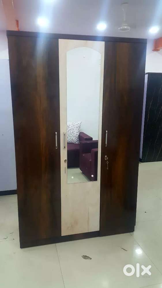 brand new 3 door wardrobe with huge storage capacity at factory price.