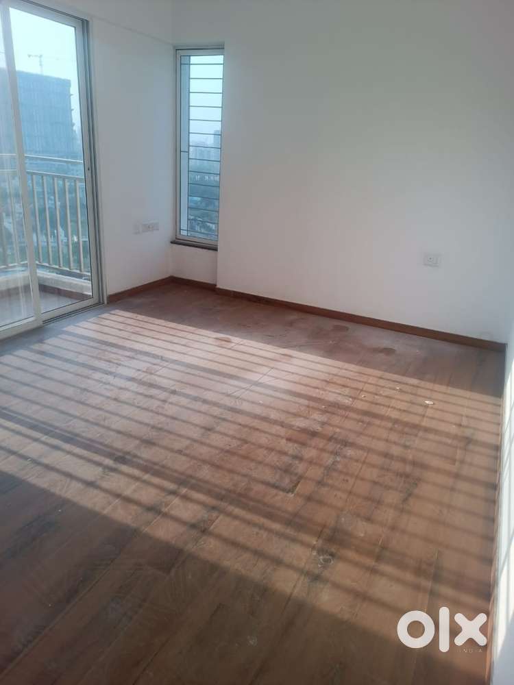 It is a newly constructed flat, so you will be the first use to use it