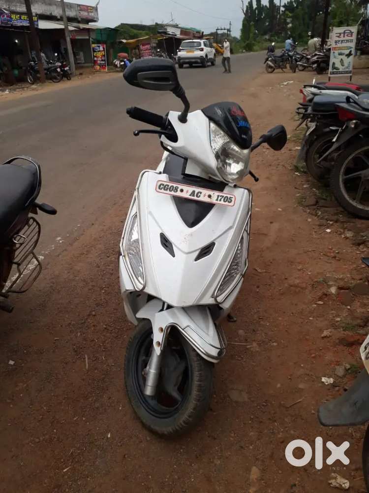 Good condition me hai koi kam nhi h