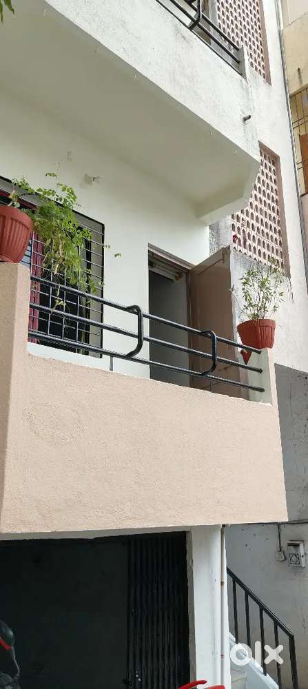 Front of Kalbande hospital