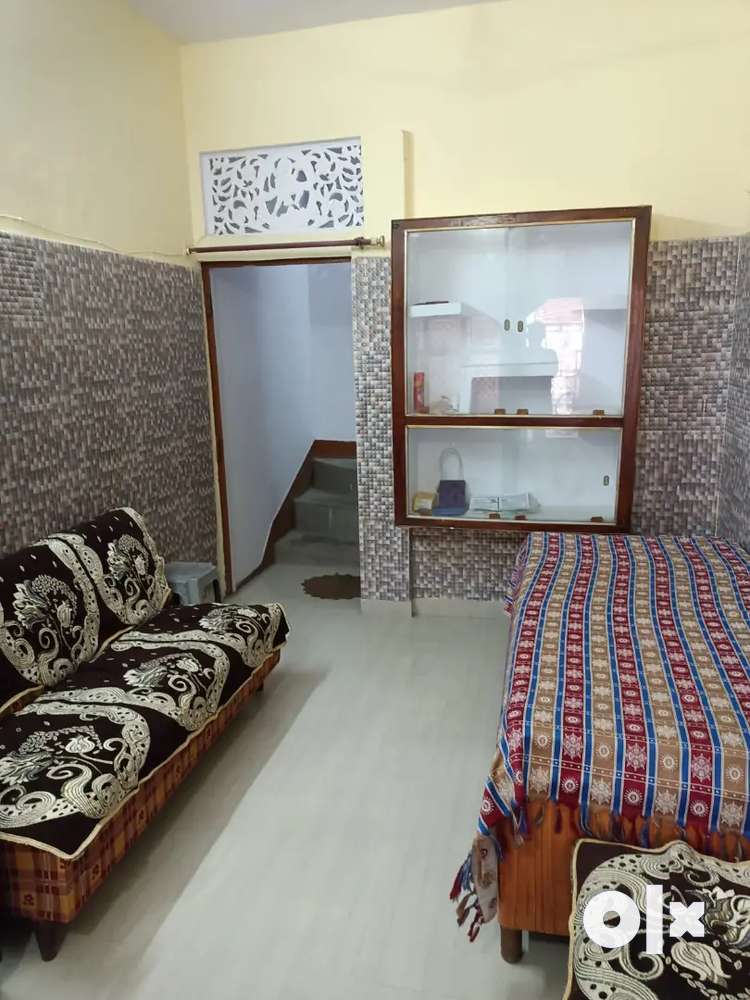 This property is available in Lucknow Sharda nagar bangla bazar