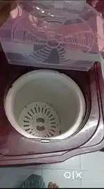 Perfect condition LG7.5 kg 6 month used semi automatic washing machine