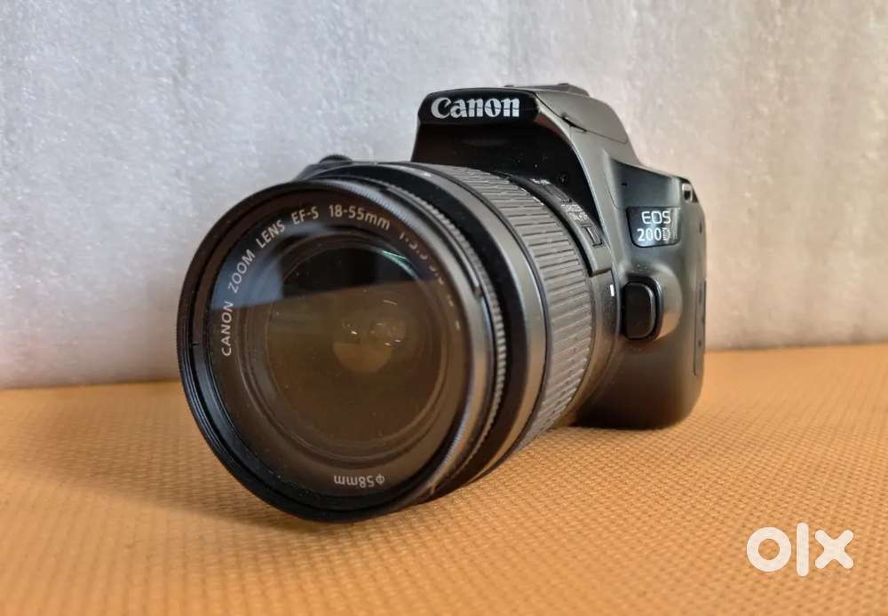 Canon 200D Mark II Camera – Crisp Quality in a Compact Body