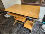 Computer table