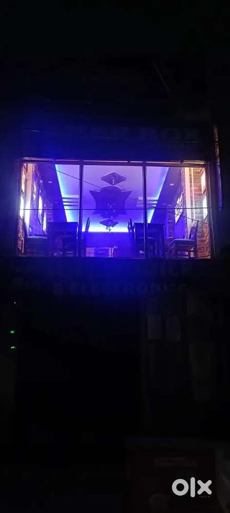 Selling restaurant items, many